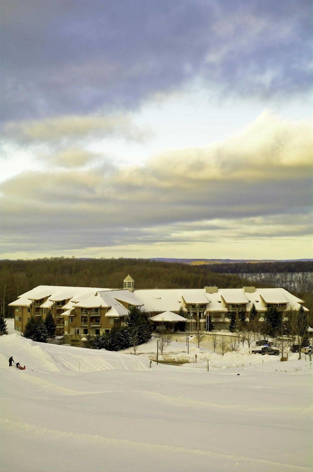 Cedar River Village Bellaire Екстериор снимка